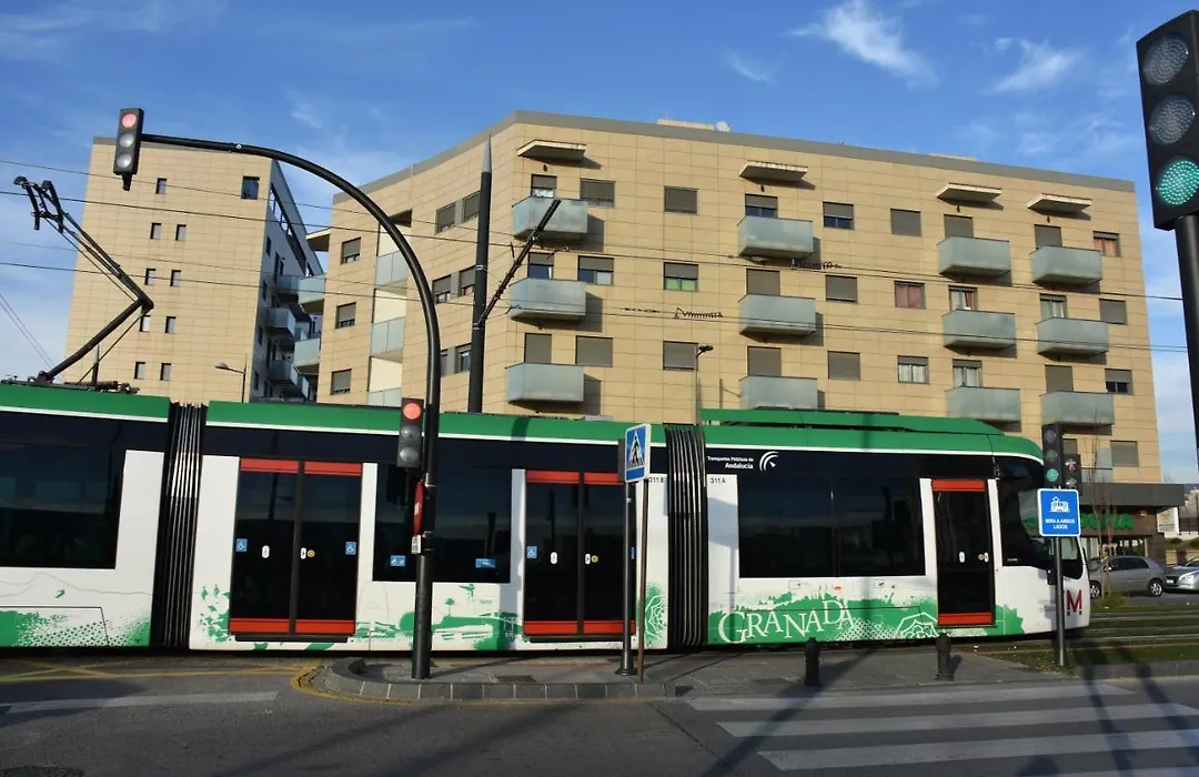 Piso centro de Granada junto al metro-1